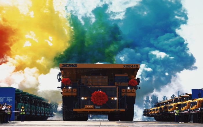 【國(guó)際化】批量交付歐洲！徐工150噸級(jí)礦車馳騁塞爾維亞